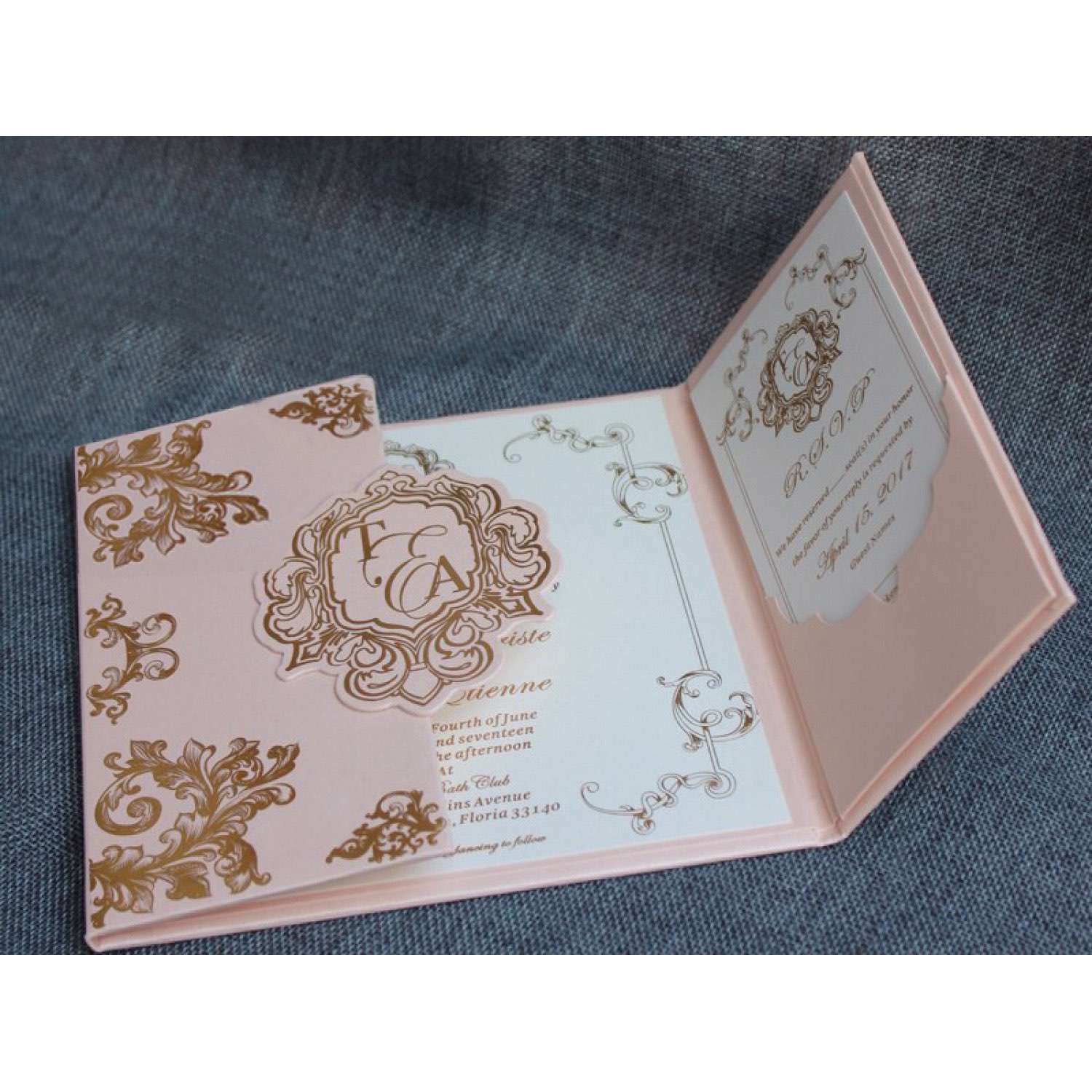 Pink Invitation Card With Hard Cover Foiling Printing Wedding Invitation Card